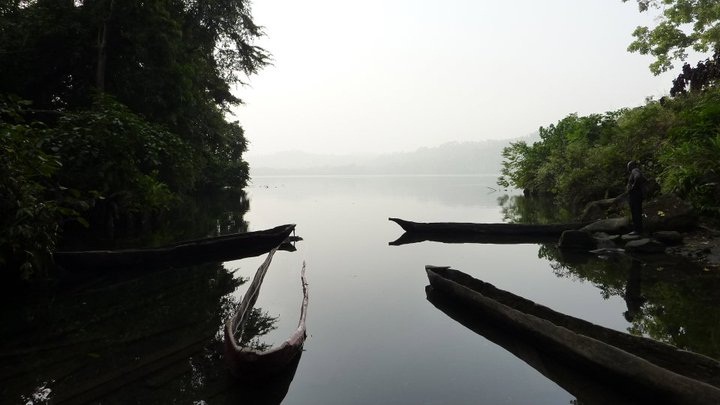 premiere image du lac Barombi-Mbo